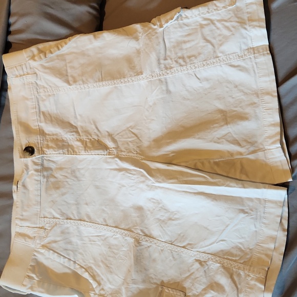 Ultra Lux Comfort Flex-To-Go lightweight Relaxed Fit Cargo short white size 16 - Picture 2 of 4